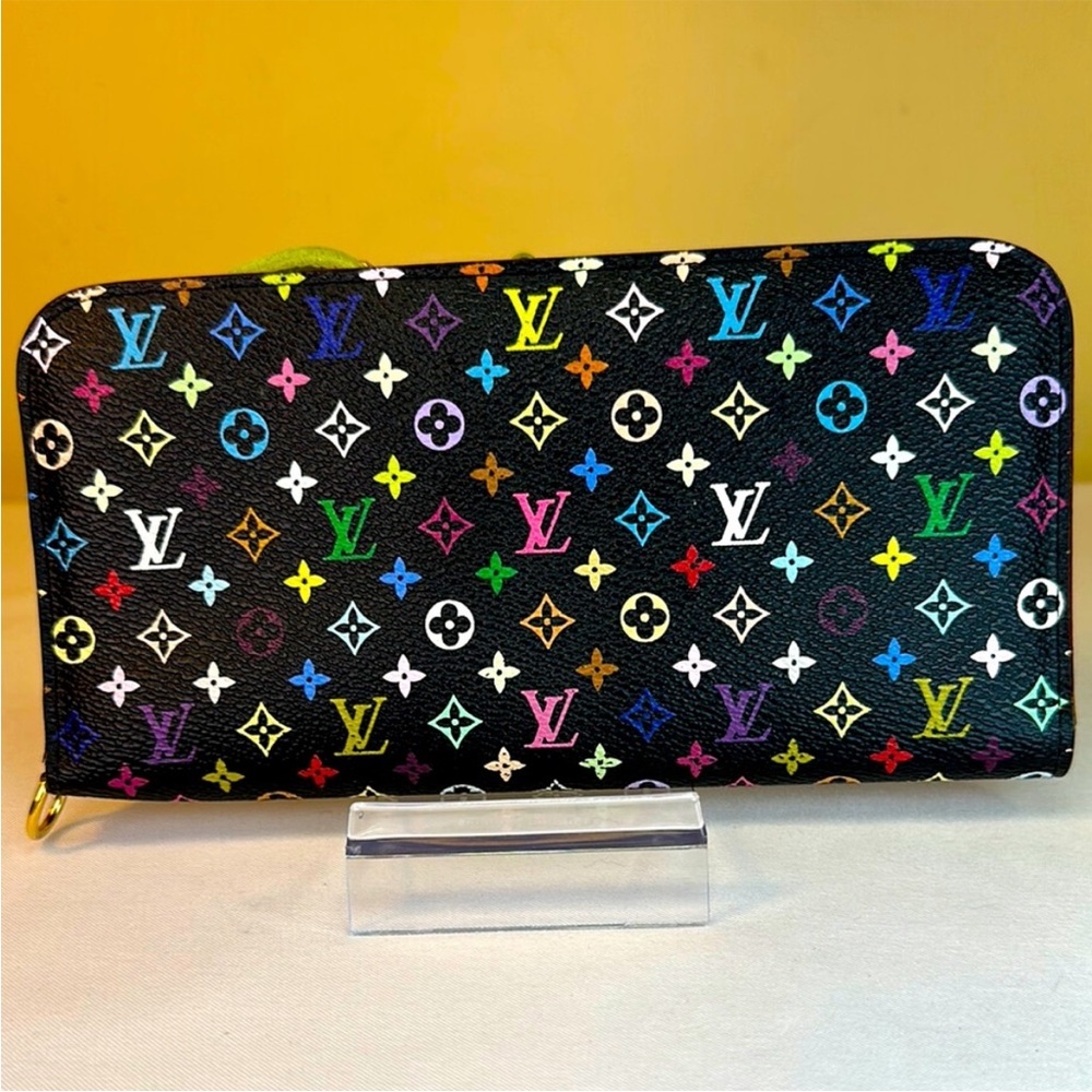 Louis Vuitton RARE Black Lime Green Murakami CA2009 Spain